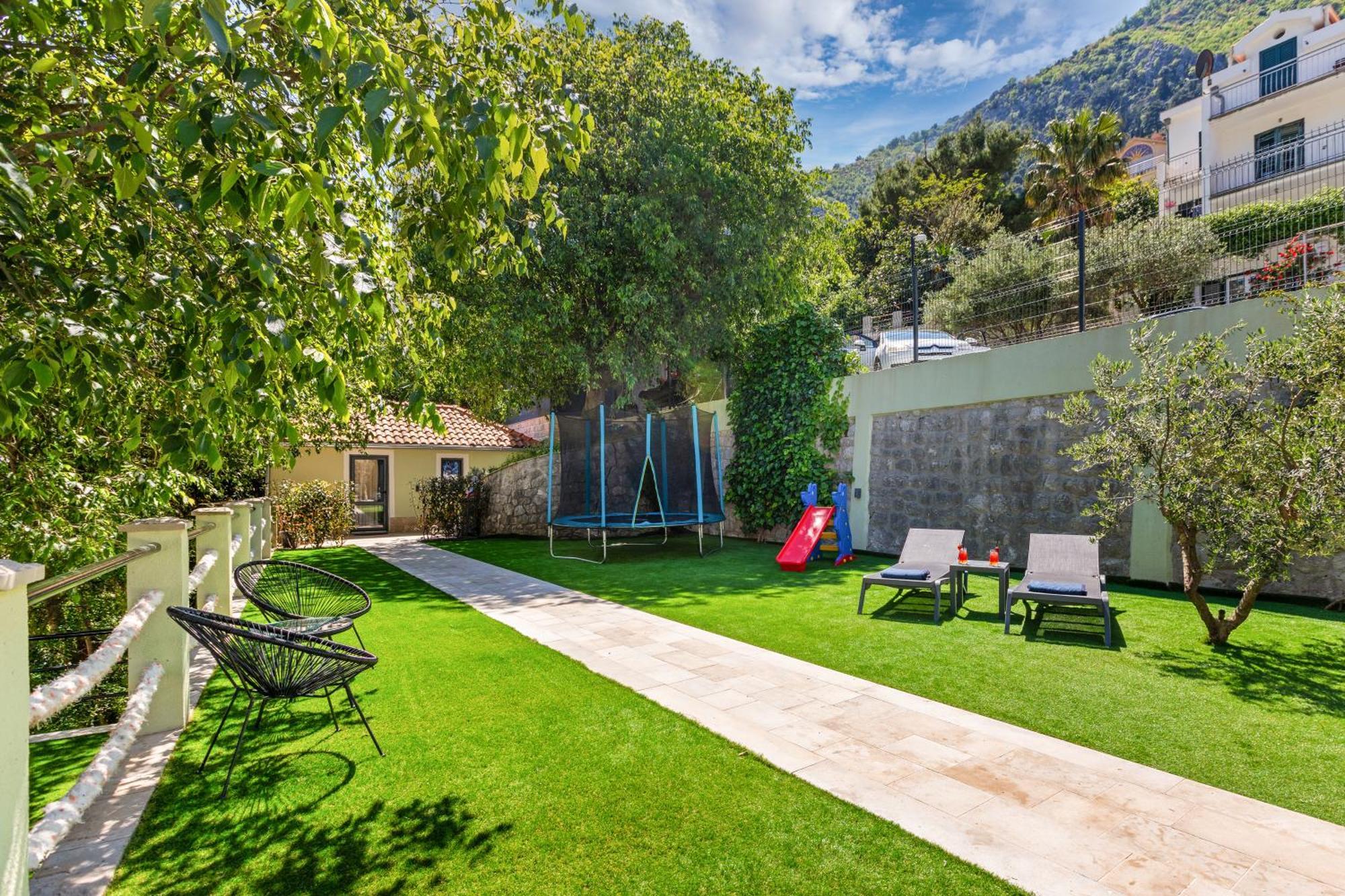 קוטור Dekaderon Lux Apartments מראה חיצוני תמונה