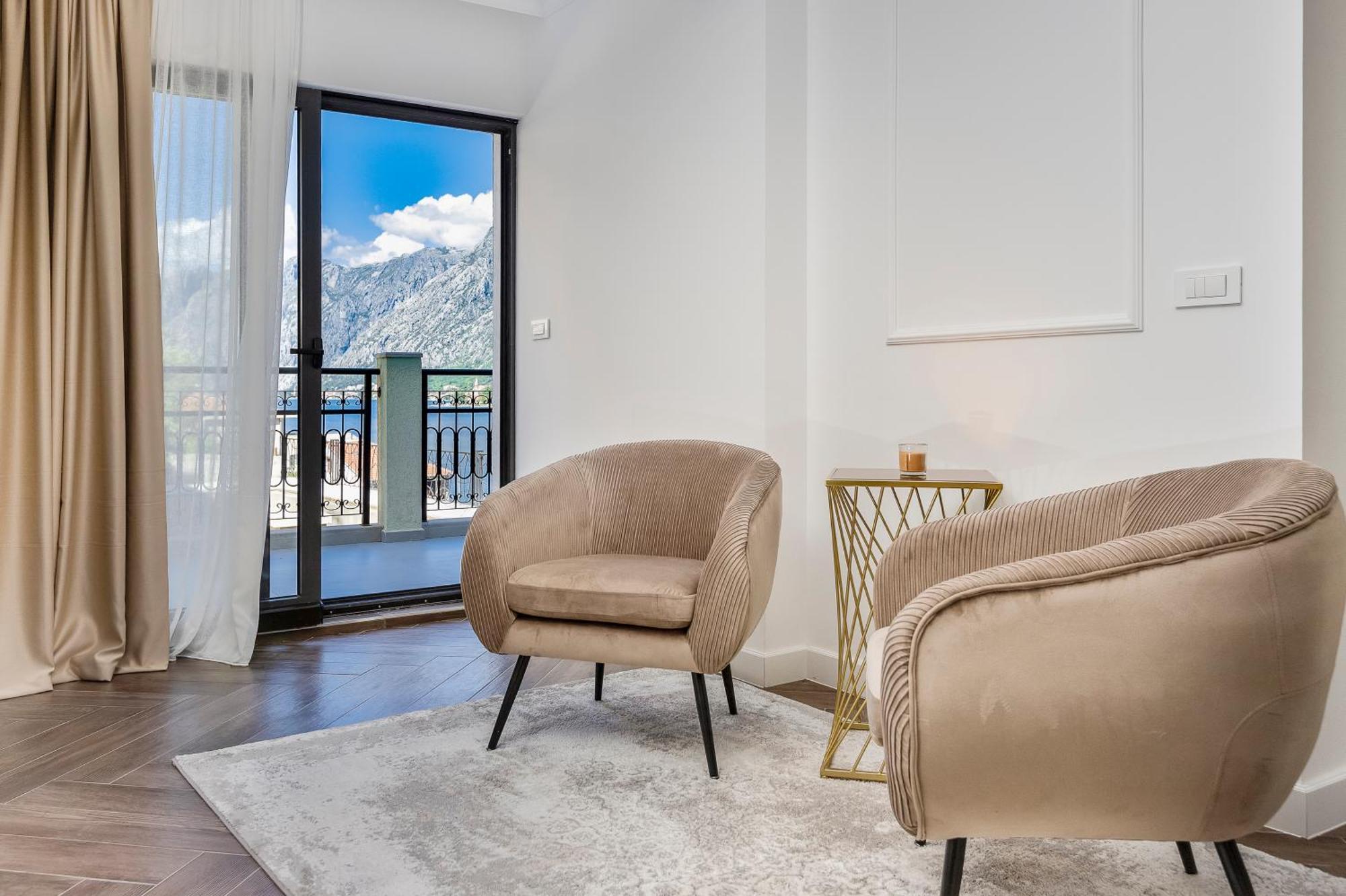 קוטור Dekaderon Lux Apartments מראה חיצוני תמונה